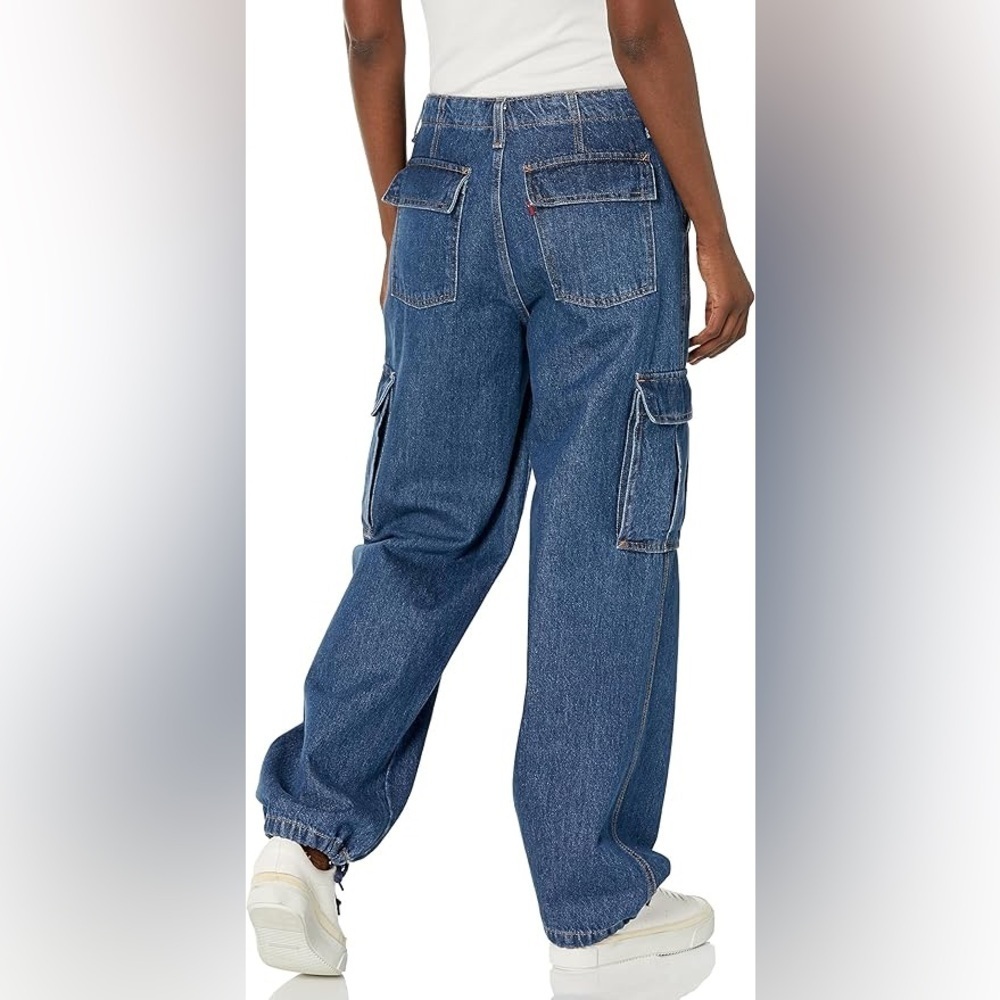 NWT - Levi's Women's '94 Baggy Cargo Jeans - Size 26 X 32 - Picture 2 of 8